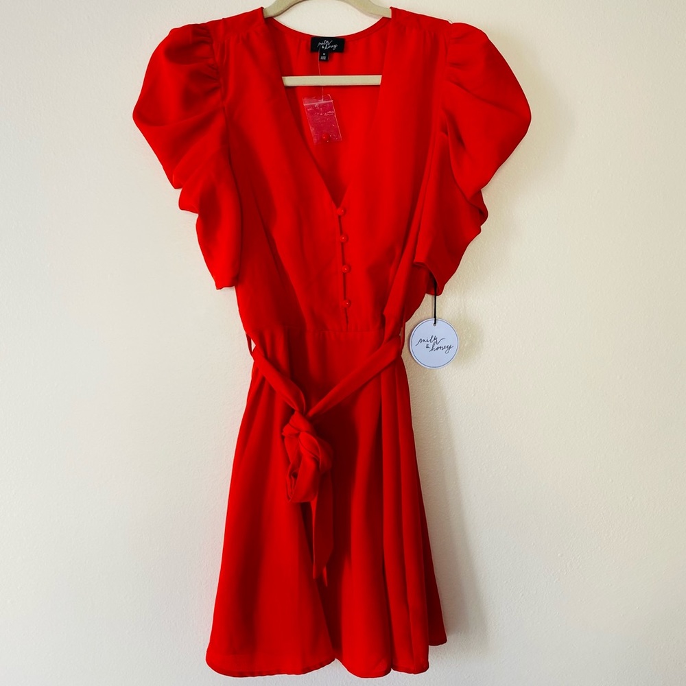 New Milk & Honey red v-neck elastic belted waist puff sleeve mini dress - Picture 4 of 8